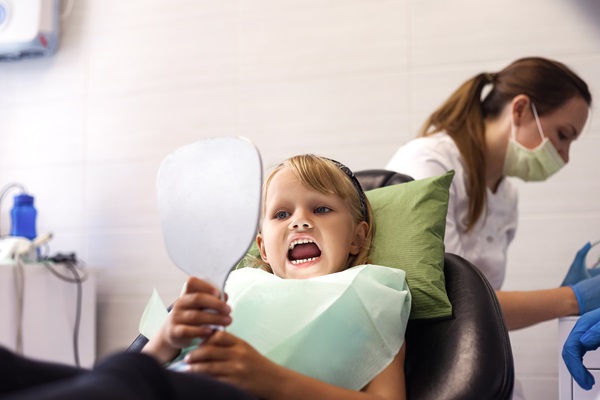 Reasons To Choose A Pediatric Dentist For Your Child’s Dental Care